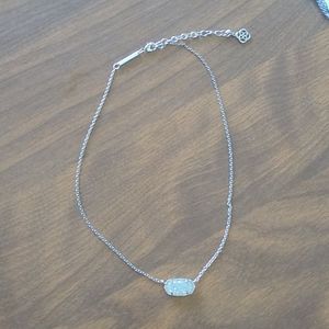 Kendra Scott necklace